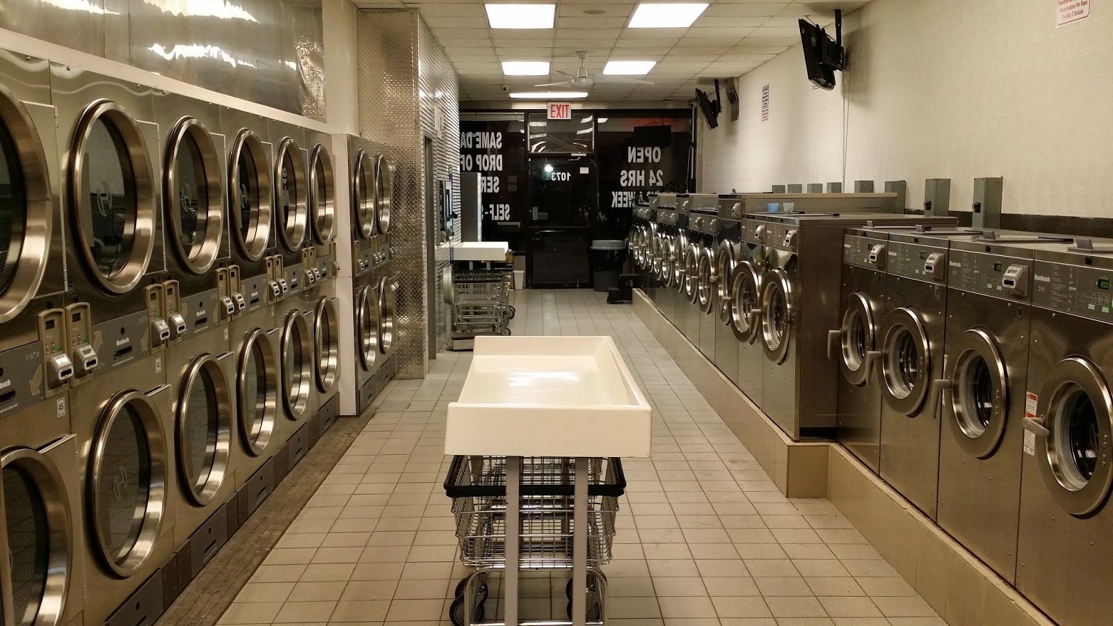 Photo of Lucky Laundromat 24 HOURS LAUNDRY in Kings County City, New York, United States - 1 Picture of Point of interest, Establishment, Store, Home goods store, Laundry