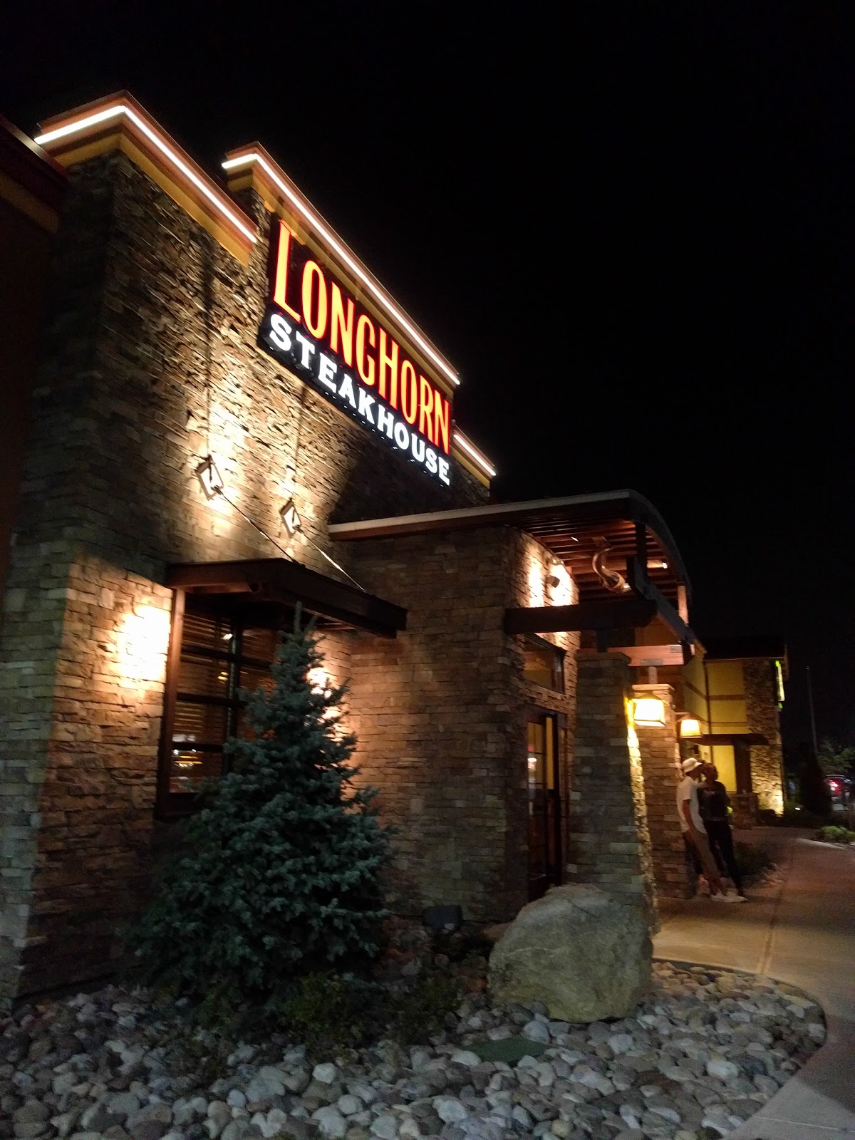 Photo of LongHorn Steakhouse in Yonkers City, New York, United States - 10 Picture of Restaurant, Food, Point of interest, Establishment