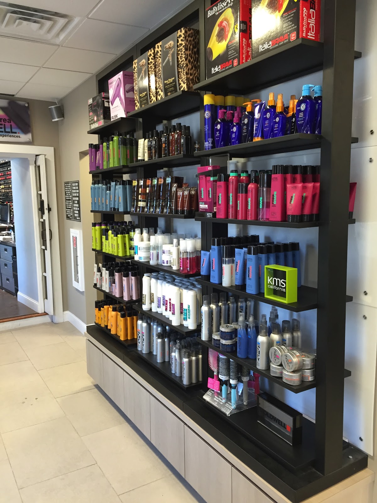 Photo of Hair Machine Salon in Rockville Centre City, New York, United States - 6 Picture of Point of interest, Establishment, Store, Beauty salon, Hair care