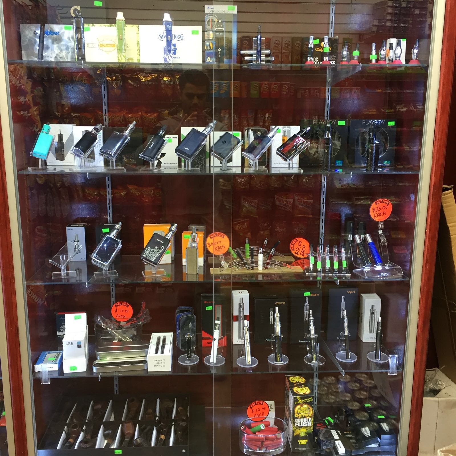 Photo of ASTORIA SMOKE SHOP in Queens City, New York, United States - 7 Picture of Point of interest, Establishment, Store