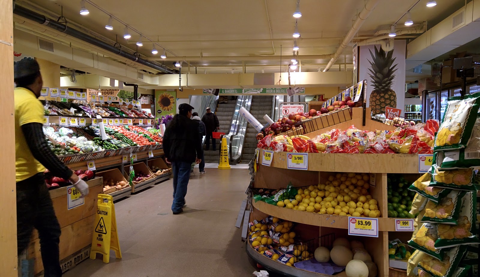 Photo of Best Market Harlem in New York City, New York, United States - 2 Picture of Food, Point of interest, Establishment, Store, Grocery or supermarket, Convenience store