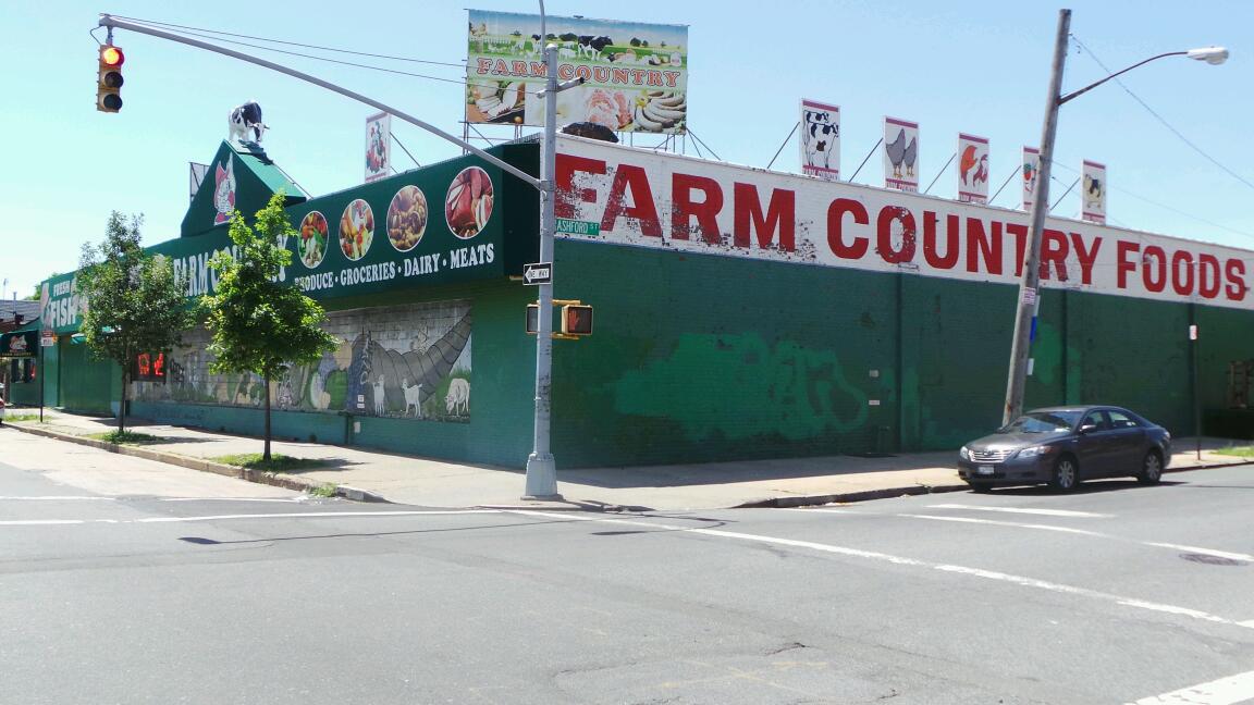 Photo of Farm Country Outlet in Brooklyn City, New York, United States - 1 Picture of Food, Point of interest, Establishment, Store, Grocery or supermarket