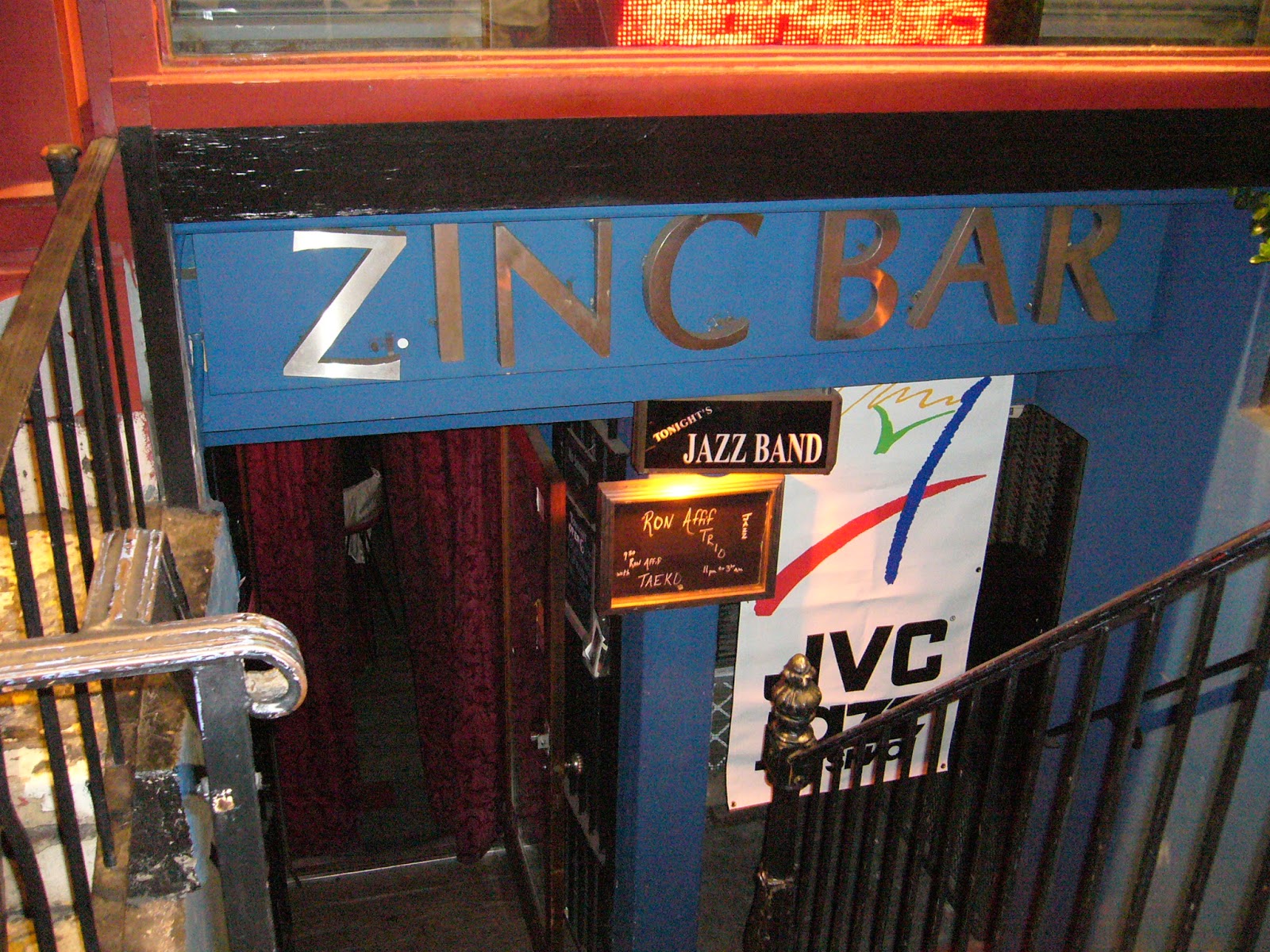 Photo of Zinc Bar in New York City, New York, United States - 1 Picture of Restaurant, Food, Point of interest, Establishment, Bar, Night club