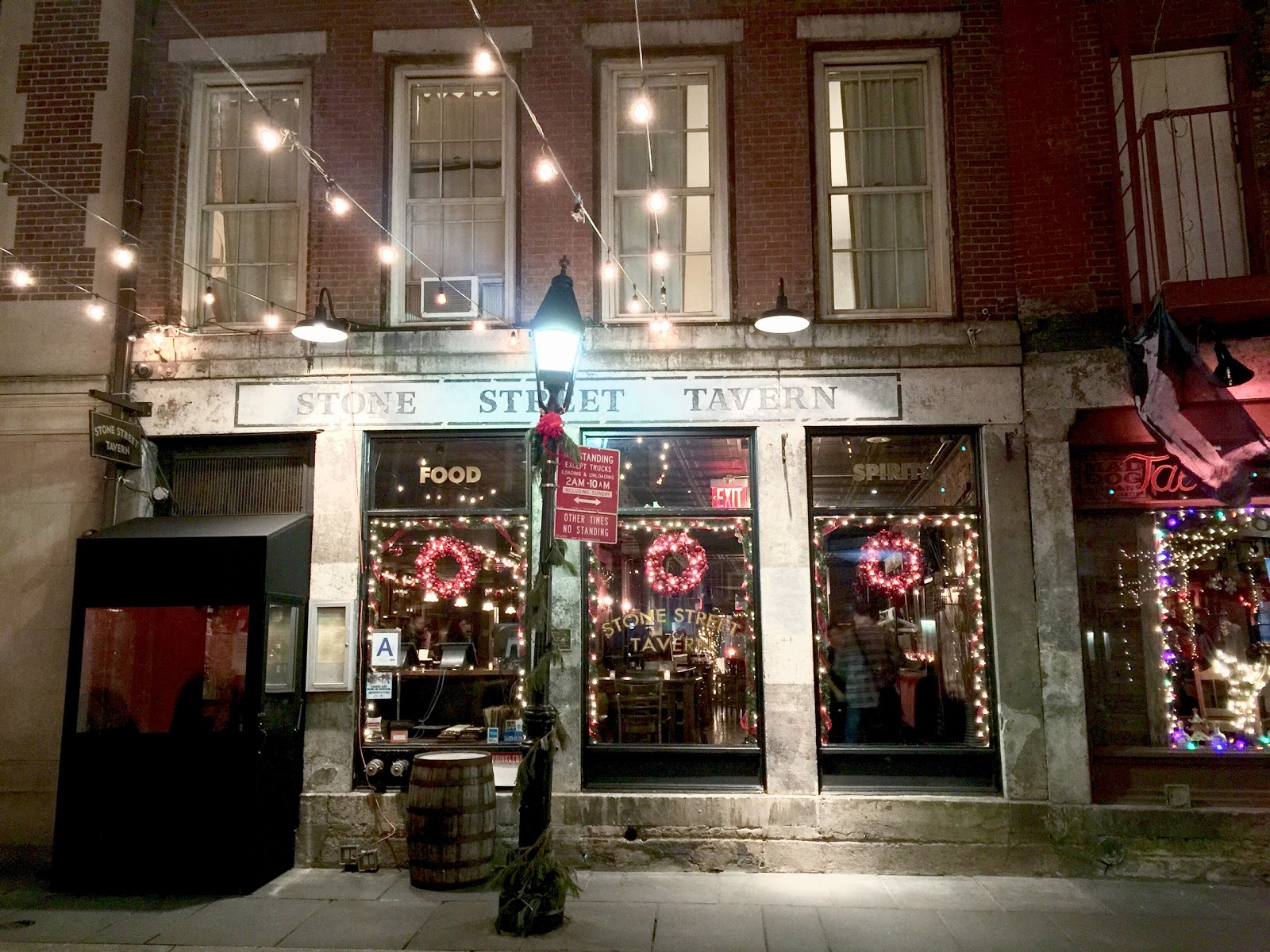 Photo of Stone Street Tavern in New York City, New York, United States - 2 Picture of Restaurant, Food, Point of interest, Establishment, Bar