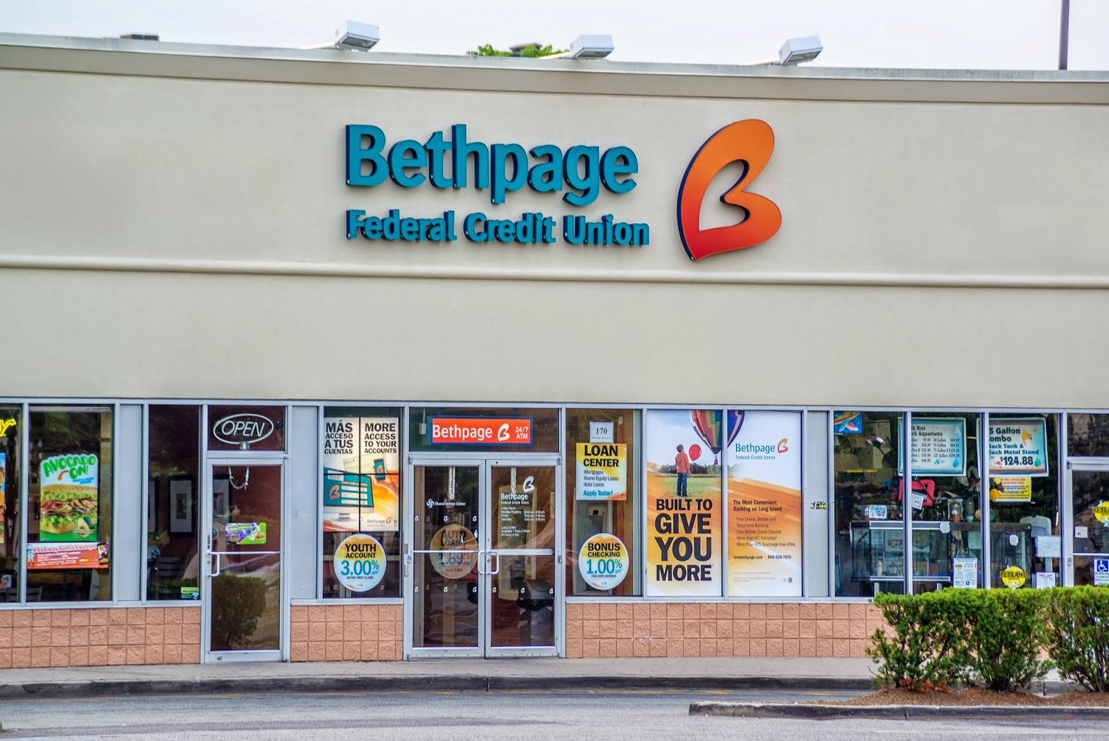 Photo of Bethpage Federal Credit Union in Hempstead City, New York, United States - 1 Picture of Point of interest, Establishment, Finance, Atm