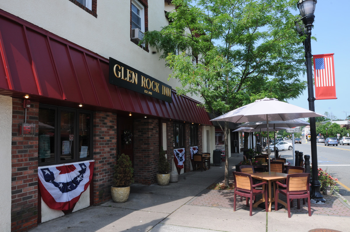 Photo of The Glen Rock Inn in Glen Rock City, New Jersey, United States - 1 Picture of Restaurant, Food, Point of interest, Establishment, Bar