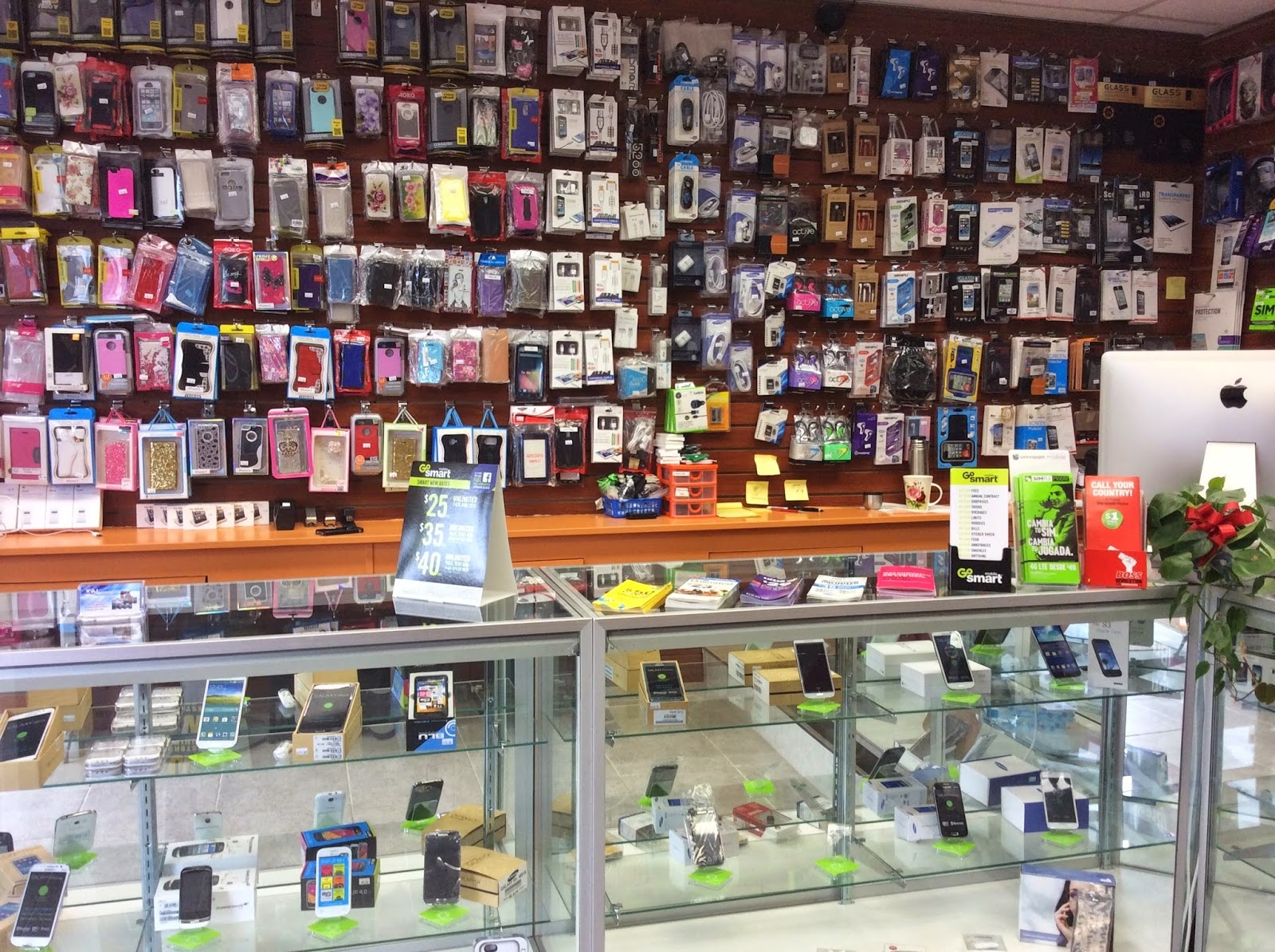 Photo of R & I WIRELESS PLUS in Brooklyn City, New York, United States - 5 Picture of Point of interest, Establishment, Store