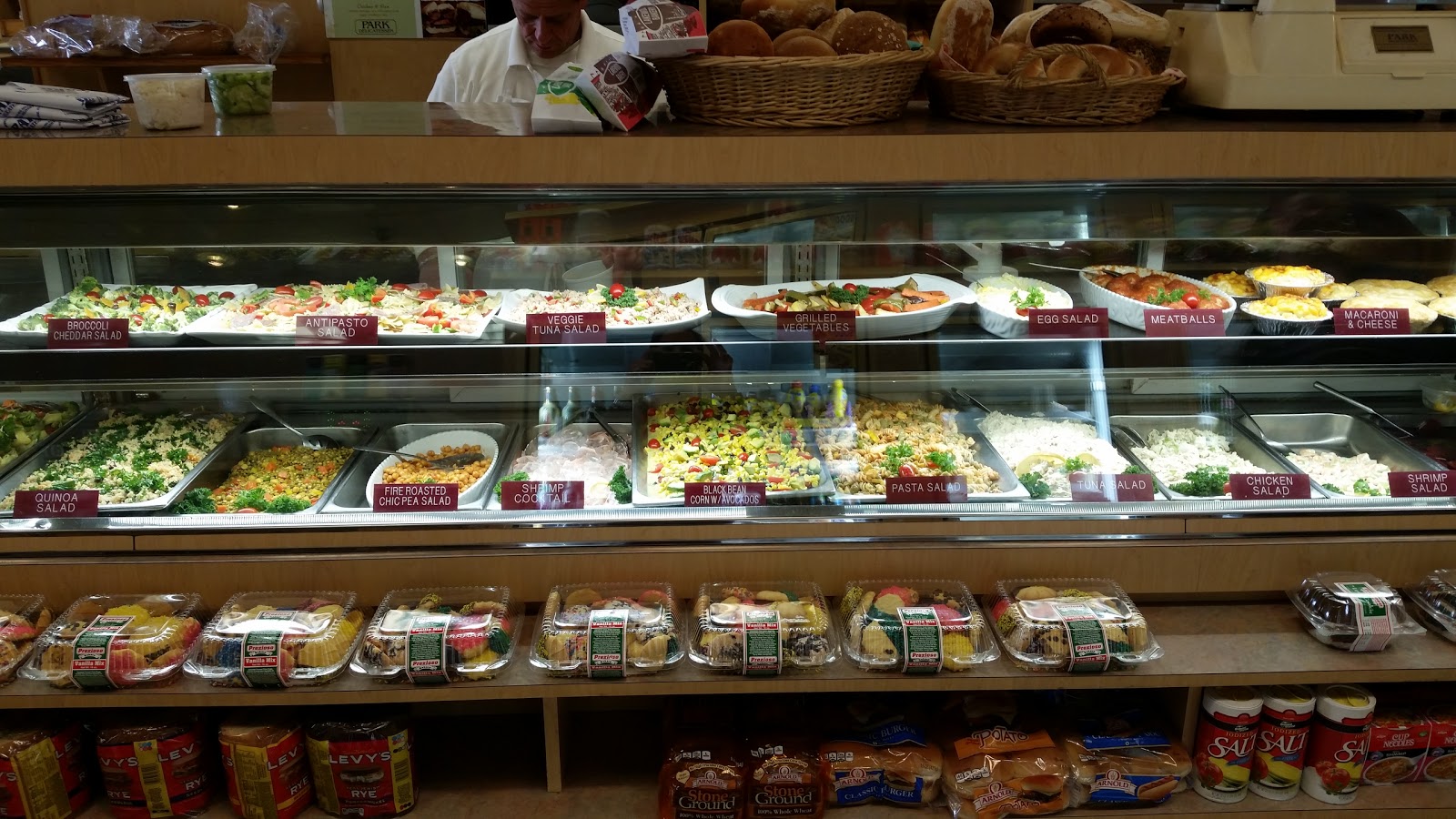 Photo of Park Delicatessen in New Hyde Park City, New York, United States - 5 Picture of Food, Point of interest, Establishment, Store