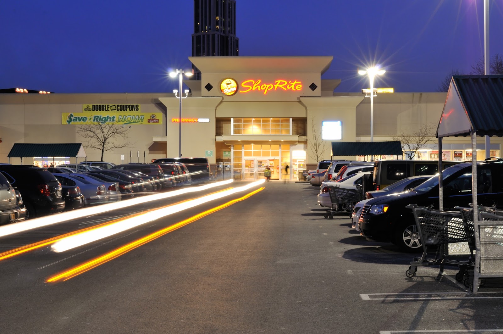 Photo of ShopRite Plaza in New Rochelle City, New York, United States - 2 Picture of Restaurant, Food, Point of interest, Establishment, Store, Grocery or supermarket, Shopping mall