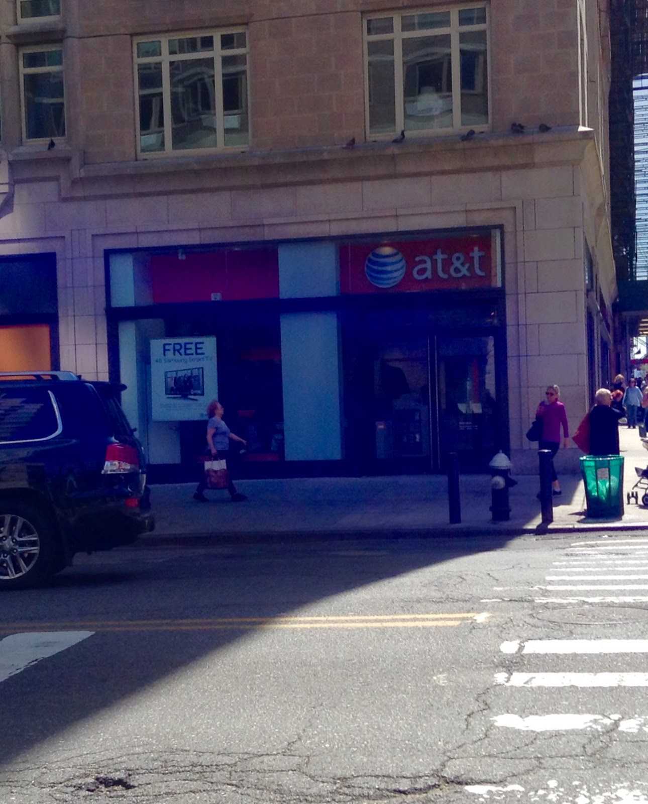 Photo of AT&T in New York City, New York, United States - 2 Picture of Point of interest, Establishment, Store, Electronics store