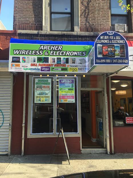 Photo of Archer Wireless and Electronics in Bronx City, New York, United States - 3 Picture of Point of interest, Establishment, Store, Electronics store