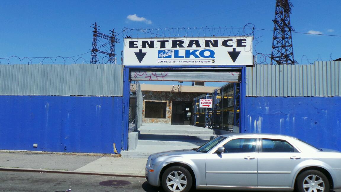 Photo of LKQ Hunts Point Auto Parts in Bronx City, New York, United States - 1 Picture of Point of interest, Establishment, Store, Car repair