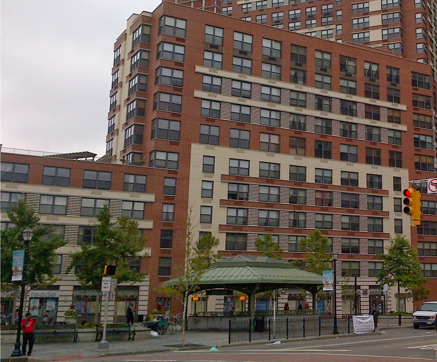 Photo of Grove Pointe Condominiums in Jersey City, New Jersey, United States - 3 Picture of Point of interest, Establishment