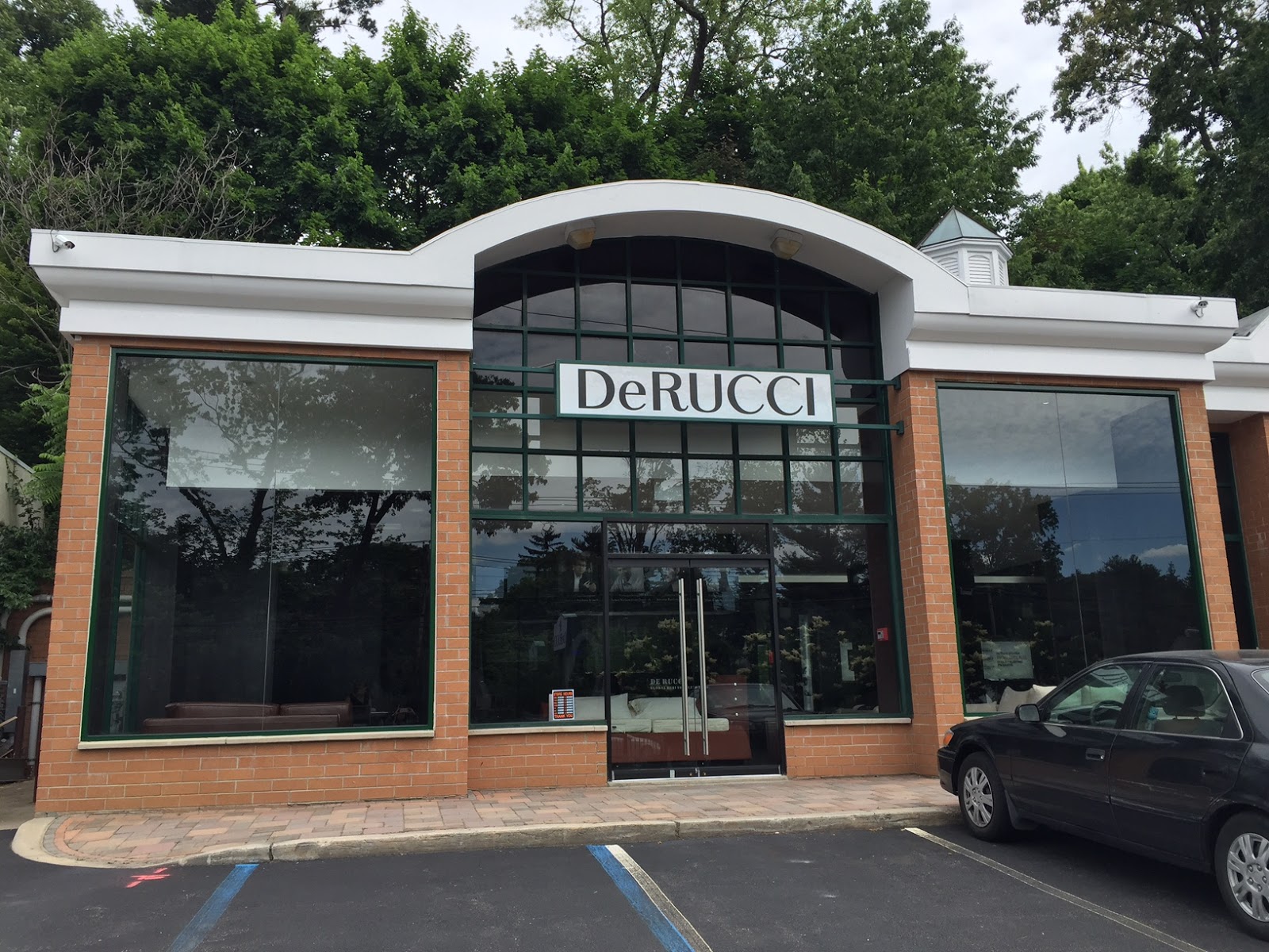 Photo of De Rucci Bedding LI LTD in Manhasset City, New York, United States - 1 Picture of Point of interest, Establishment, Store, Home goods store, Furniture store