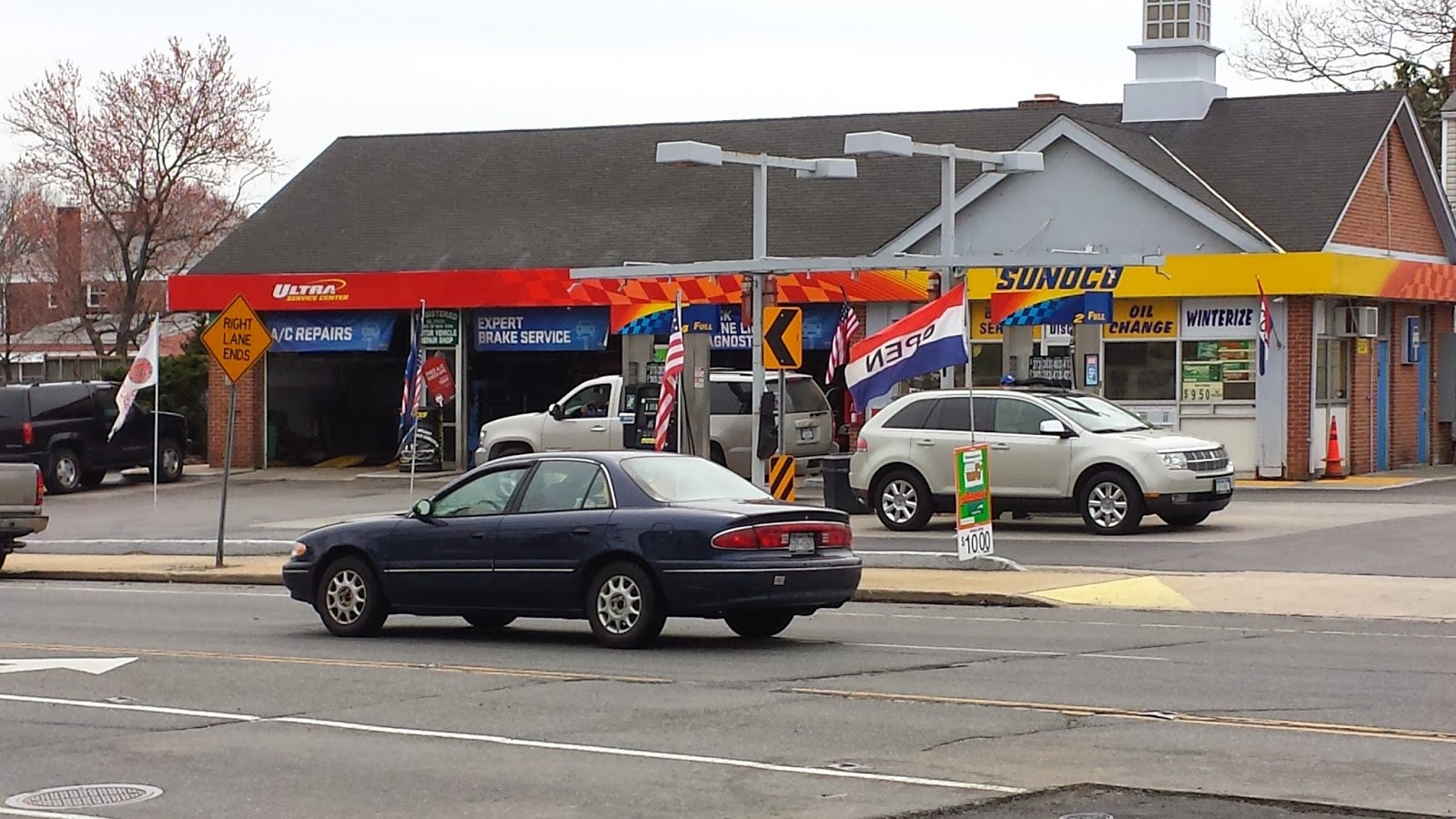 Photo of Sun Discount Service Inc. - SUNOCO in Valley Stream City, New York, United States - 2 Picture of Point of interest, Establishment, Store, Gas station, Car repair