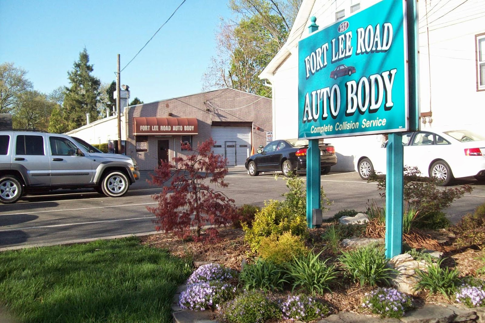 Photo of Fort Lee Road Auto Body Inc in Teaneck City, New Jersey, United States - 1 Picture of Point of interest, Establishment, Car repair