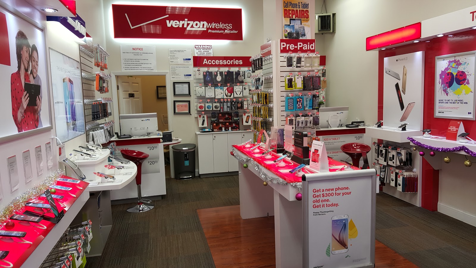 Photo of Verizon in New York City, New York, United States - 2 Picture of Point of interest, Establishment, Store, Electronics store