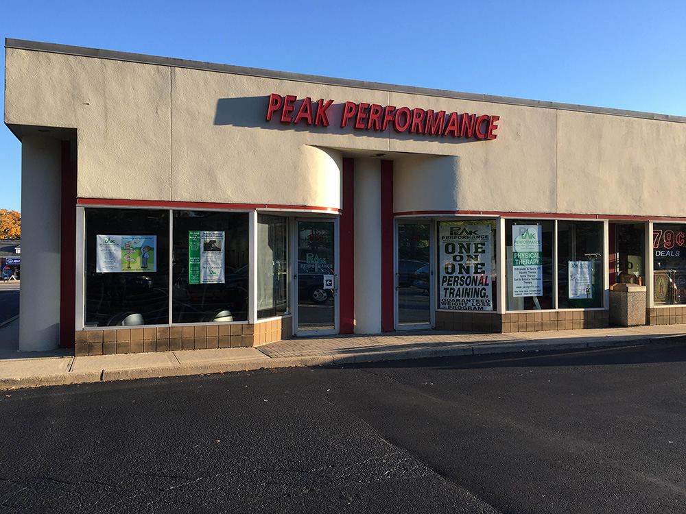 Photo of Peak Performance Fitness in New Hyde Park City, New York, United States - 2 Picture of Point of interest, Establishment, Health, Gym