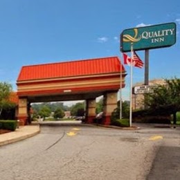 Photo of Quality Inn Meadowlands in Lyndhurst City, New Jersey, United States - 1 Picture of Point of interest, Establishment, Lodging