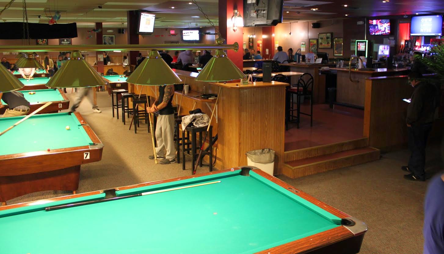 Photo of Castle Billiards Lounge in East Rutherford City, New Jersey, United States - 9 Picture of Restaurant, Food, Point of interest, Establishment, Bar