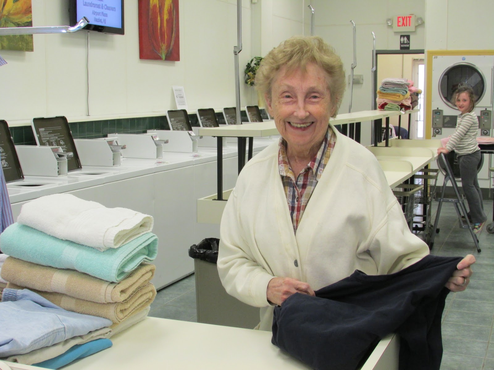 Photo of Plaza Laundry and Cleaners in Hazlet City, New Jersey, United States - 5 Picture of Point of interest, Establishment, Laundry