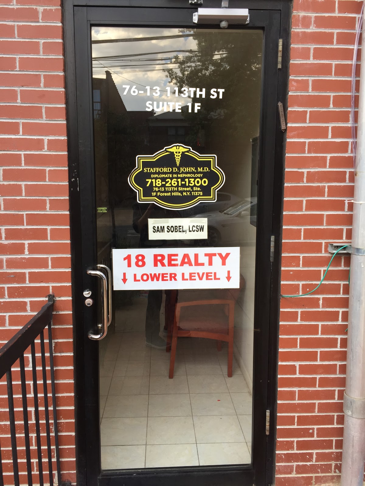 Photo of 18 Realty in Queens City, New York, United States - 6 Picture of Point of interest, Establishment, Real estate agency