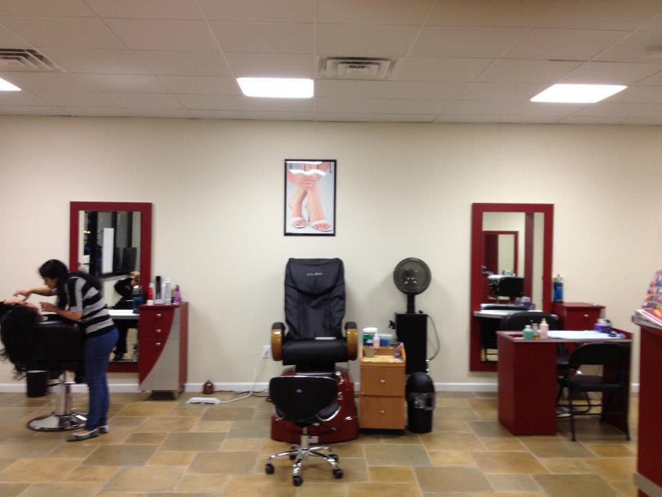 Photo of New Looks Threading Salon in Newark City, New Jersey, United States - 3 Picture of Point of interest, Establishment, Beauty salon, Hair care