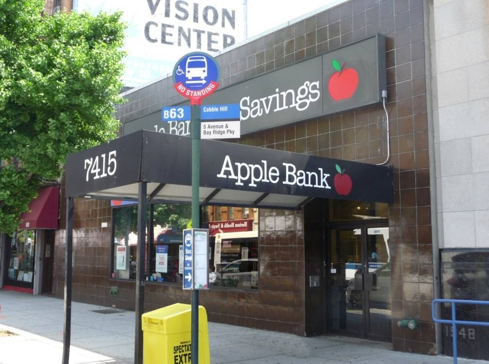 Photo of Apple Bank in Kings County City, New York, United States - 1 Picture of Point of interest, Establishment, Finance, Bank