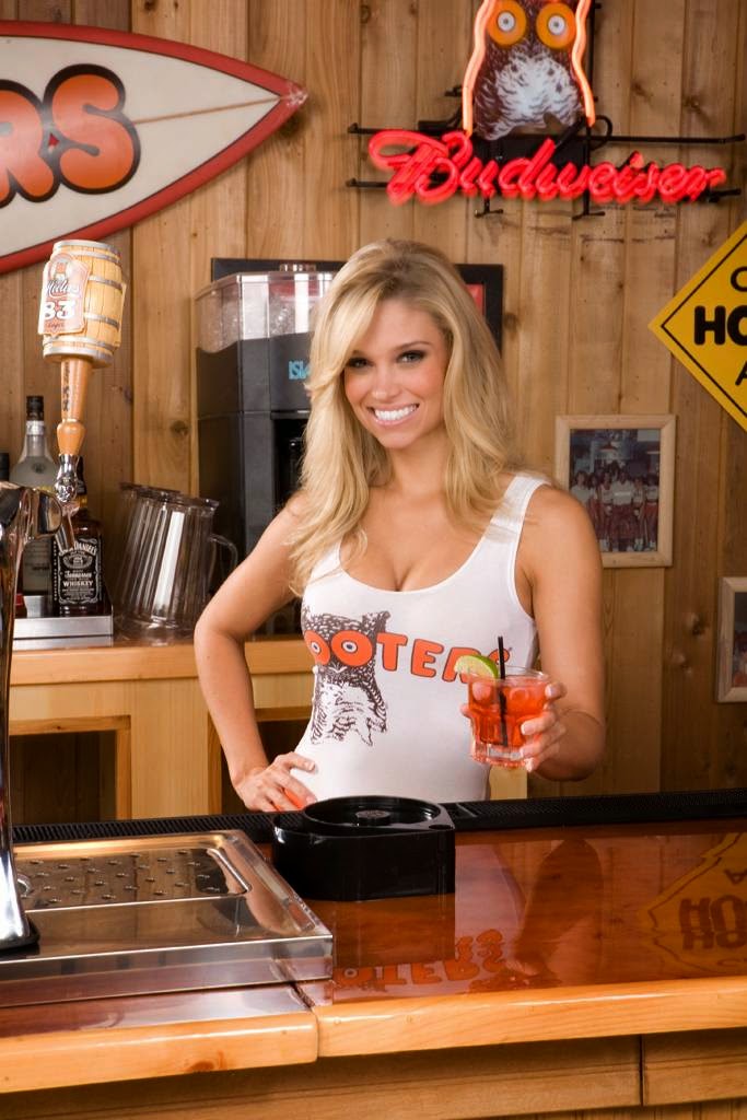 Photo of Hooters in Paramus City, New Jersey, United States - 3 Picture of Restaurant, Food, Point of interest, Establishment, Bar