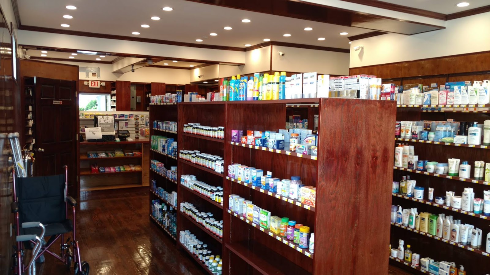 Photo of TWIN PARKS PHARMACY AND SURGICALS in Garden City Park, New York, United States - 3 Picture of Point of interest, Establishment, Store, Health, Pharmacy