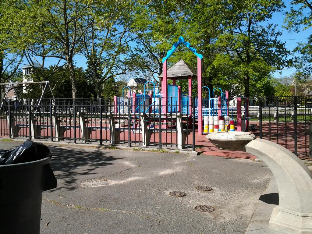 Photo of Manhattan Beach Park in Brooklyn City, New York, United States - 3 Picture of Point of interest, Establishment, Park