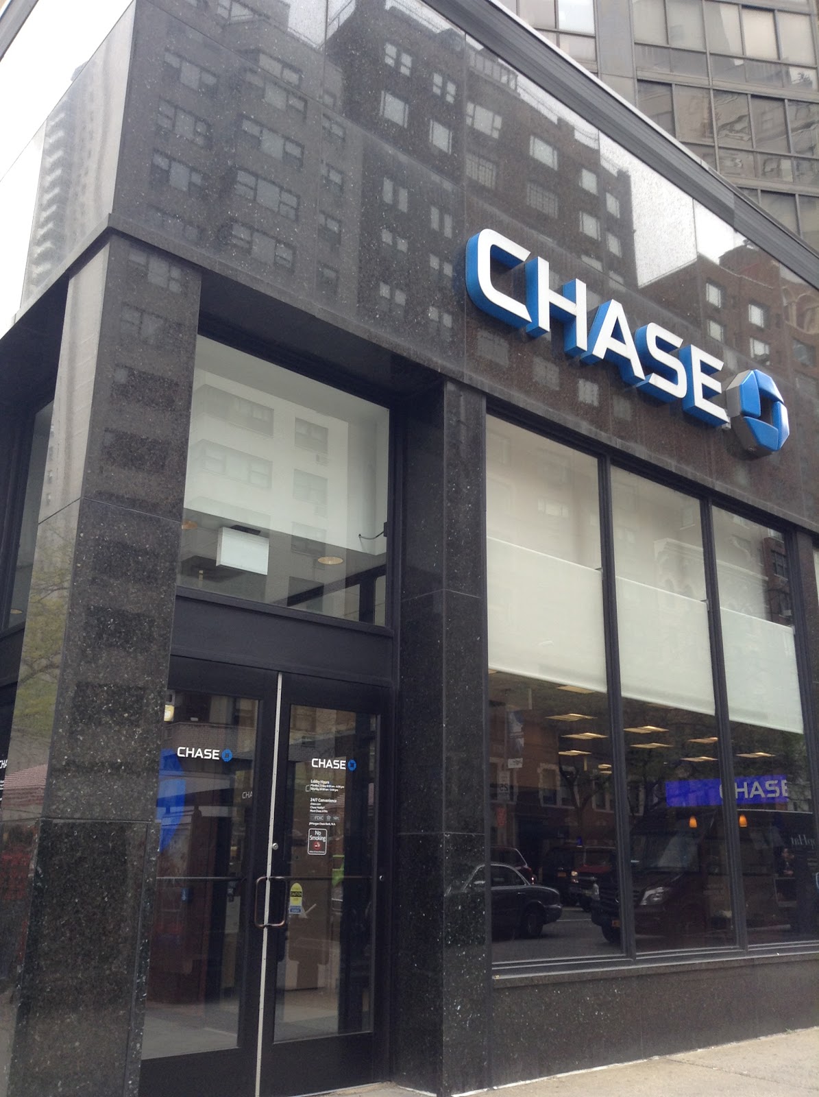 Photo of Chase Bank in New York City, New York, United States - 3 Picture of Point of interest, Establishment, Finance, Atm, Bank