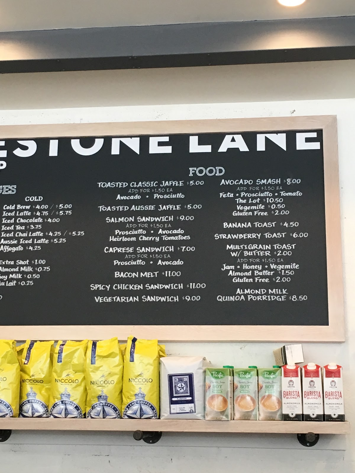 Photo of Bluestone Lane in New York City, New York, United States - 6 Picture of Restaurant, Food, Point of interest, Establishment, Store, Cafe