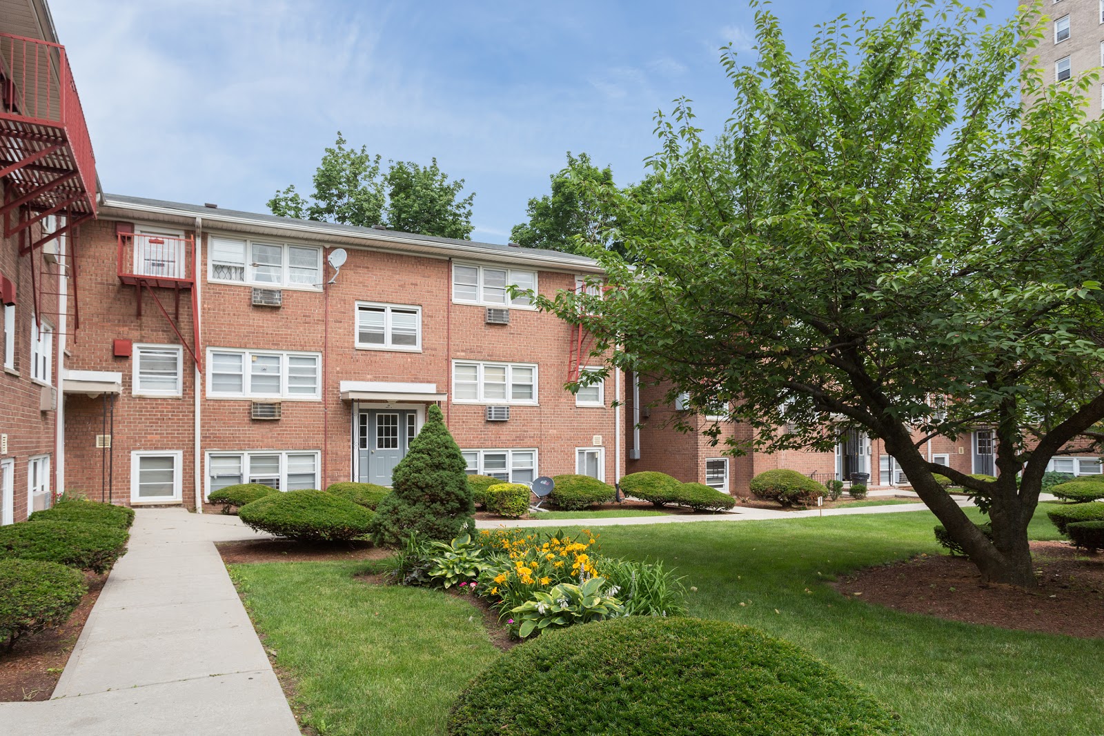 Photo of Cambridge Manor in Elizabeth City, New Jersey, United States - 1 Picture of Point of interest, Establishment