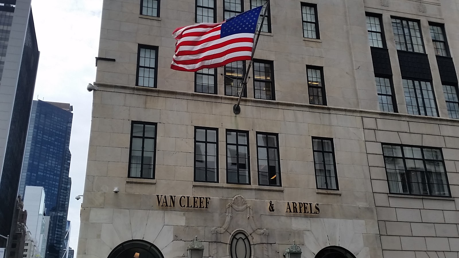 Photo of Van Cleef & Arpels in New York City, New York, United States - 6 Picture of Point of interest, Establishment, Store, Jewelry store, Clothing store