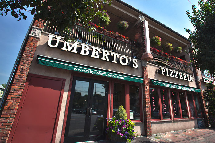 Photo of Umberto's Pizzeria & Restaurant in New Hyde Park City, New York, United States - 3 Picture of Restaurant, Food, Point of interest, Establishment, Meal delivery