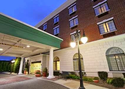 Photo of Hampton Inn & Suites By Hilton - Rockville Centre in Rockville Centre City, New York, United States - 6 Picture of Point of interest, Establishment, Lodging