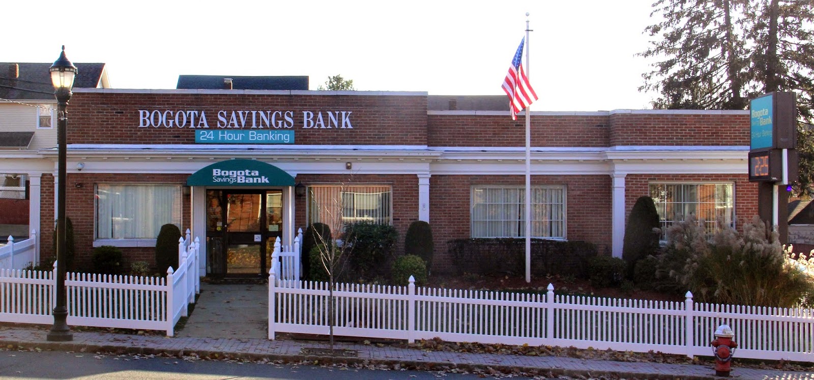 Photo of Bogota Savings Bank in Bogota City, New Jersey, United States - 1 Picture of Point of interest, Establishment, Finance, Atm, Bank
