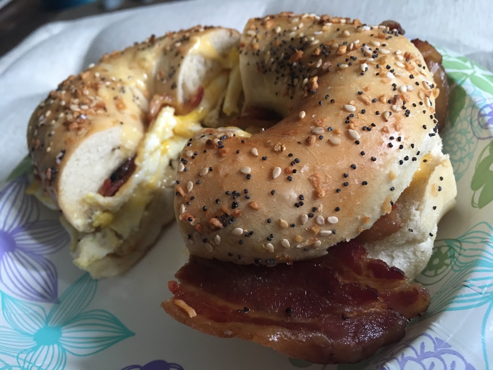 Photo of Hot Bagel - Deli in Kings County City, New York, United States - 3 Picture of Food, Point of interest, Establishment, Store, Bakery