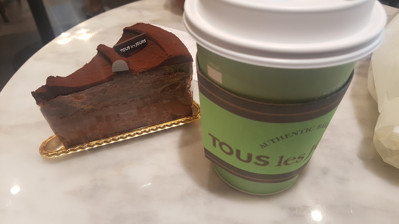 Photo of Tous Les Jours in Queens City, New York, United States - 5 Picture of Food, Point of interest, Establishment, Store, Bakery