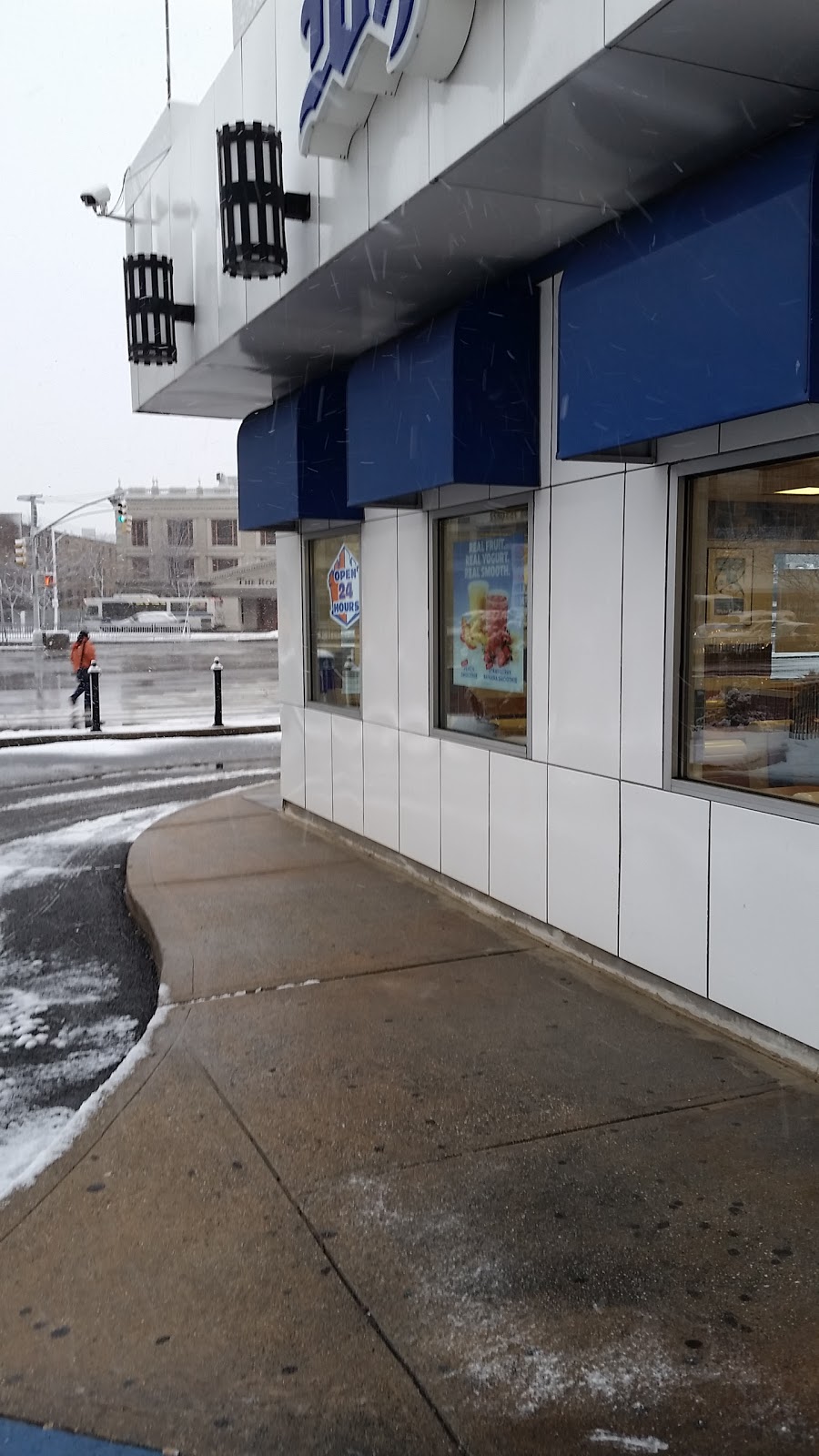 Photo of White Castle in Elmhurst City, New York, United States - 4 Picture of Restaurant, Food, Point of interest, Establishment