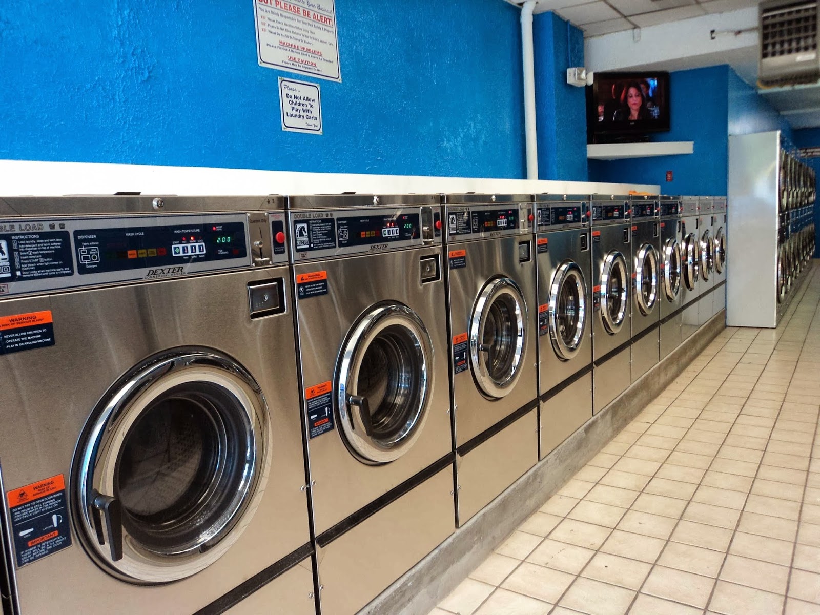 Photo of Mercedes Coin Wash Laundry Llc in Kearny City, New Jersey, United States - 4 Picture of Point of interest, Establishment, Laundry