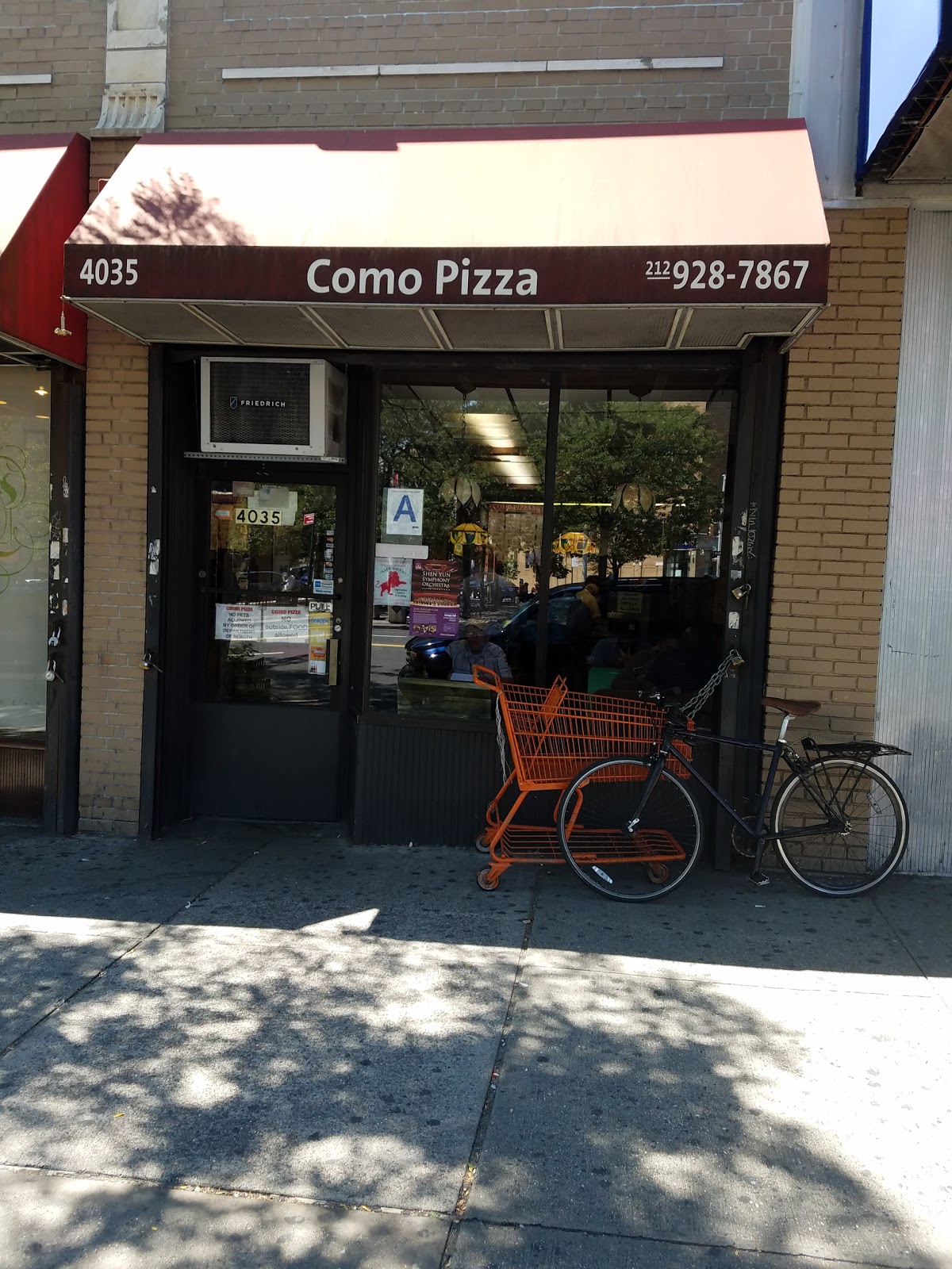 Photo of Como Pizza in New York City, New York, United States - 1 Picture of Restaurant, Food, Point of interest, Establishment