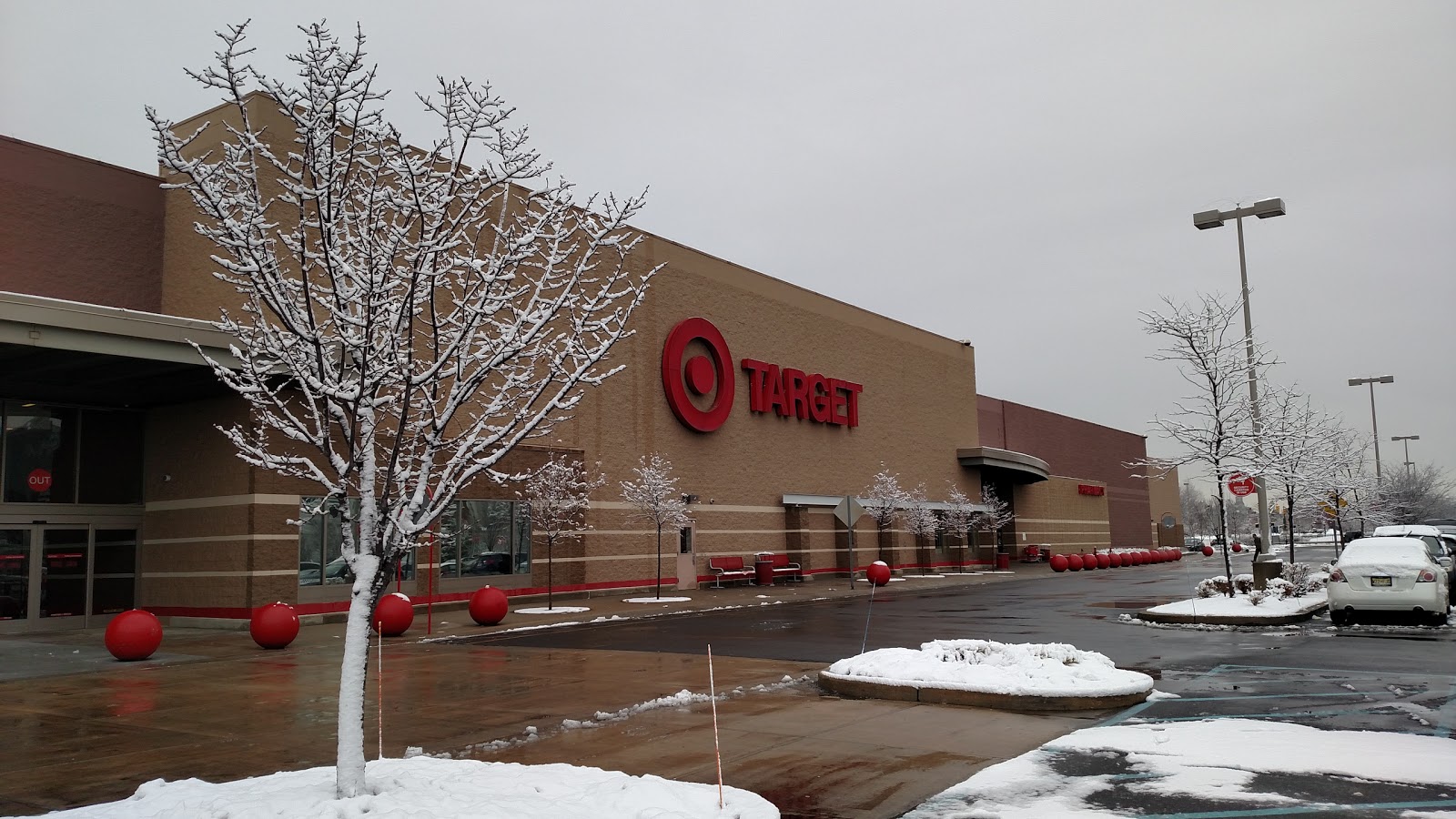 Photo of Target in Jersey City, New Jersey, United States - 1 Picture of Point of interest, Establishment, Store, Home goods store, Clothing store, Electronics store, Furniture store, Department store