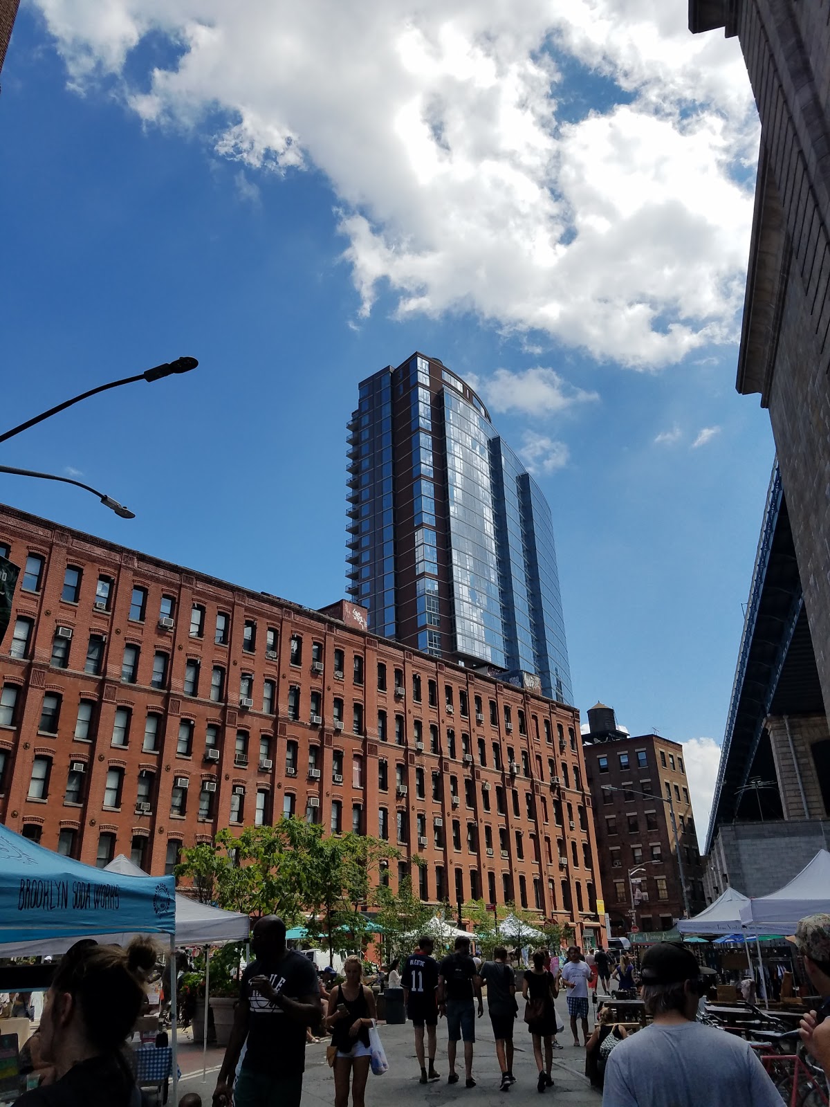 Photo of Pearl Street Triangle (Dumbo Improvement District) in Kings County City, New York, United States - 2 Picture of Point of interest, Establishment, Park