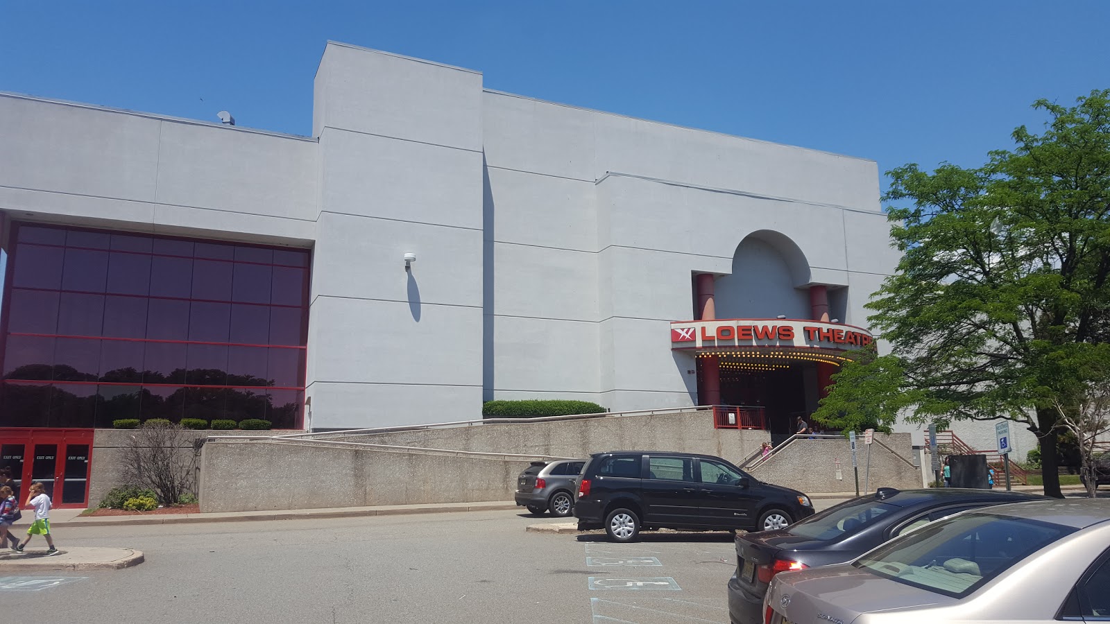 Photo of AMC Loews Wayne 14 in Wayne City, New Jersey, United States - 1 Picture of Point of interest, Establishment, Movie theater