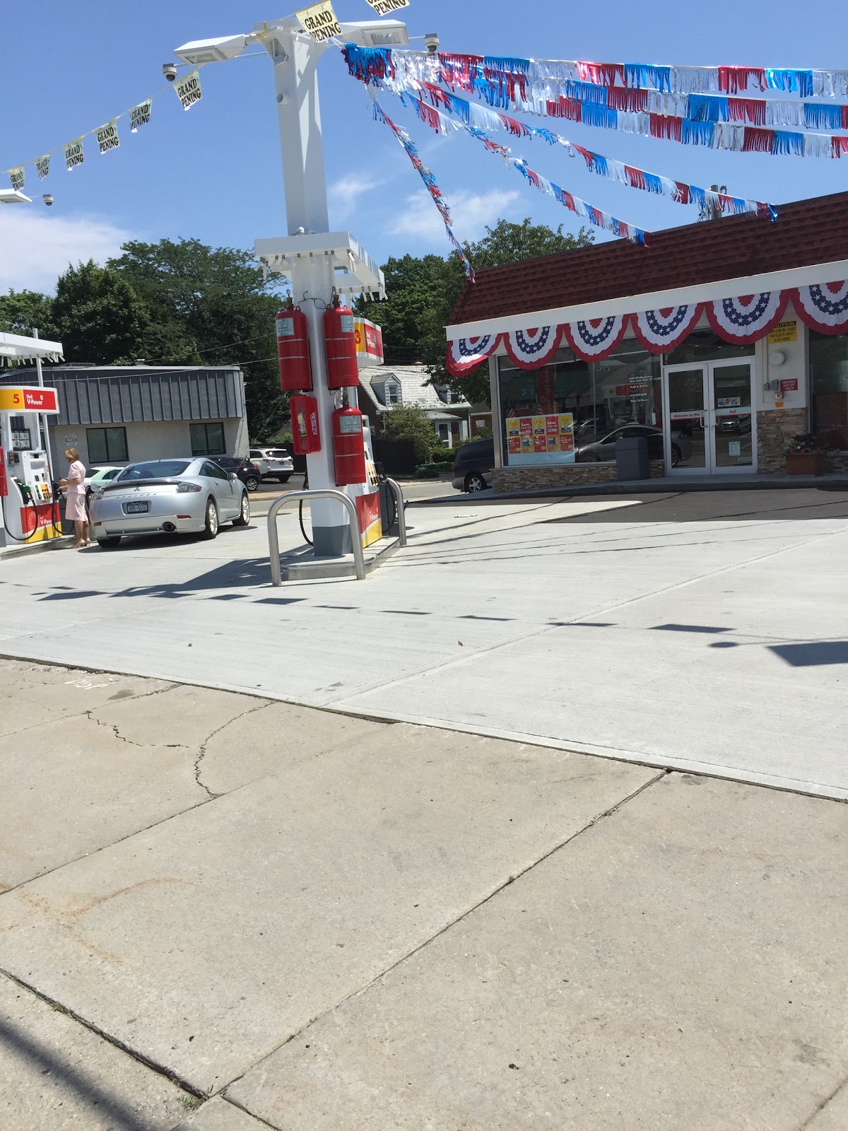 Photo of Alfredo Mechanic in New Hyde Park City, New York, United States - 4 Picture of Point of interest, Establishment, Gas station, Car repair