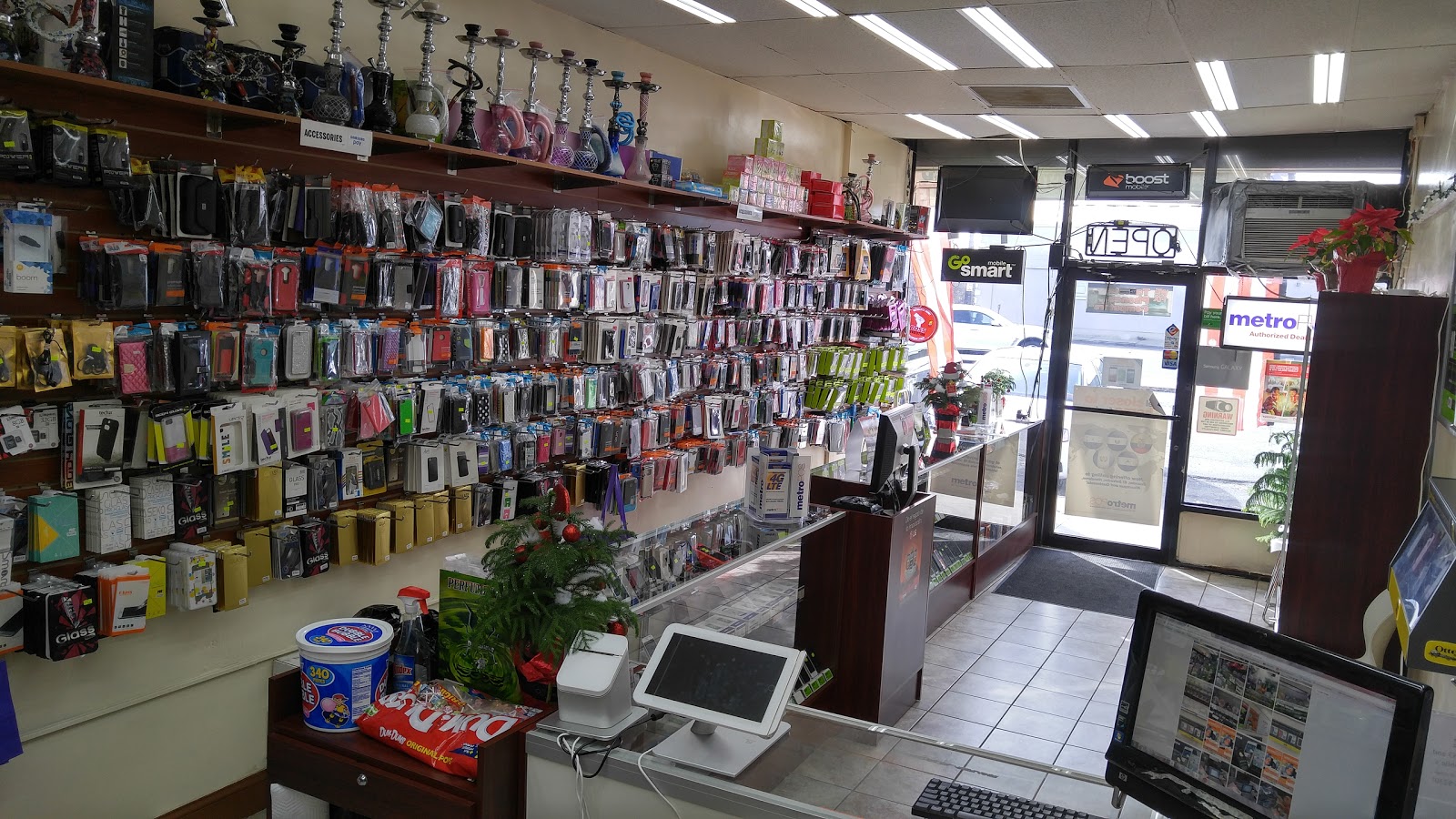 Photo of Arena Wireless in Uniondale City, New York, United States - 1 Picture of Point of interest, Establishment, Store, Electronics store