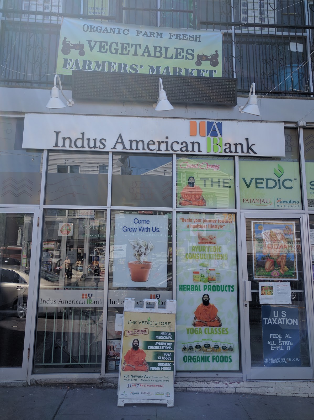Photo of Indus American Bank in Jersey City, New Jersey, United States - 1 Picture of Point of interest, Establishment, Finance, Atm, Bank