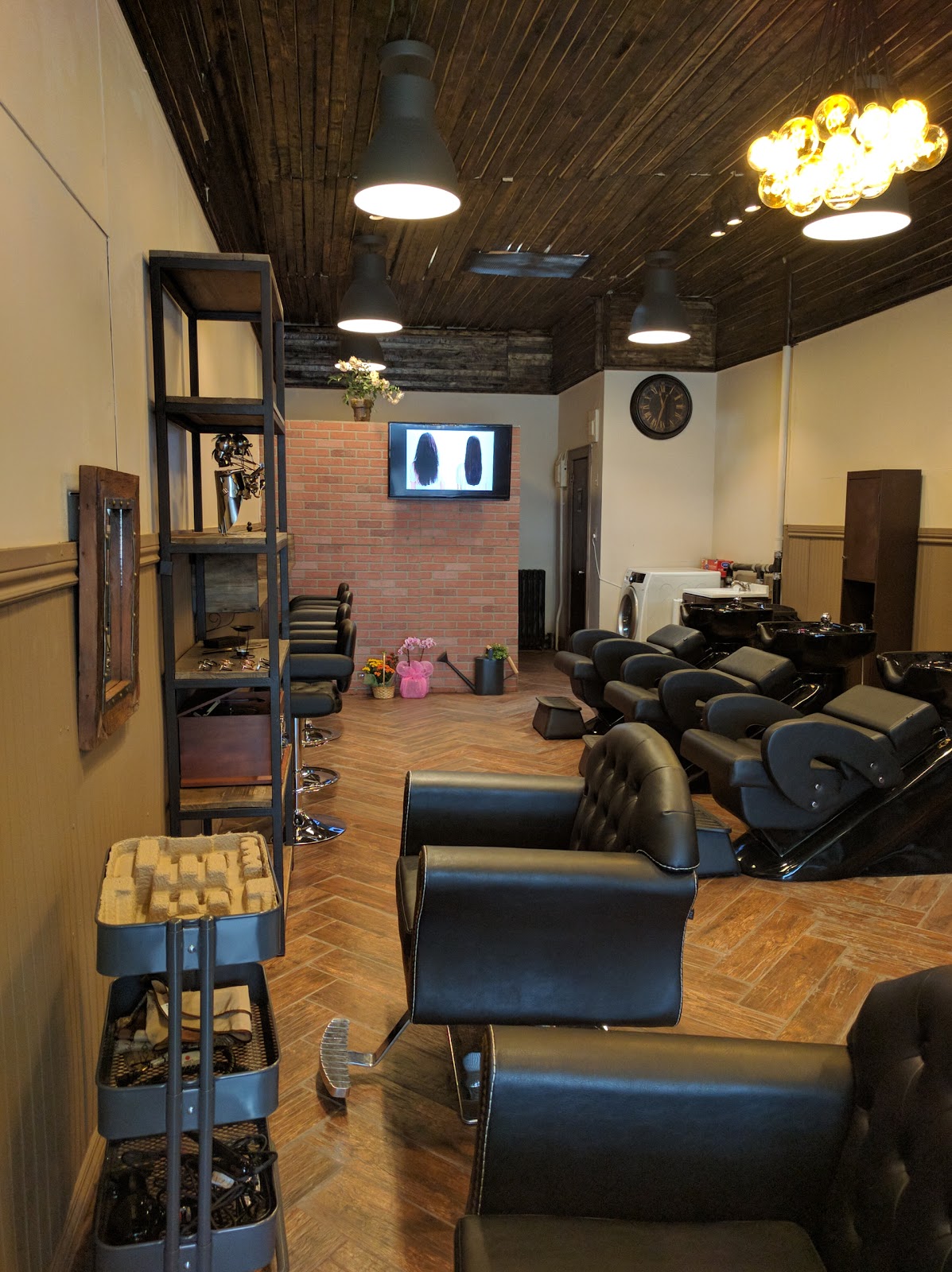 Photo of Magic Iron in Queens City, New York, United States - 8 Picture of Point of interest, Establishment, Hair care